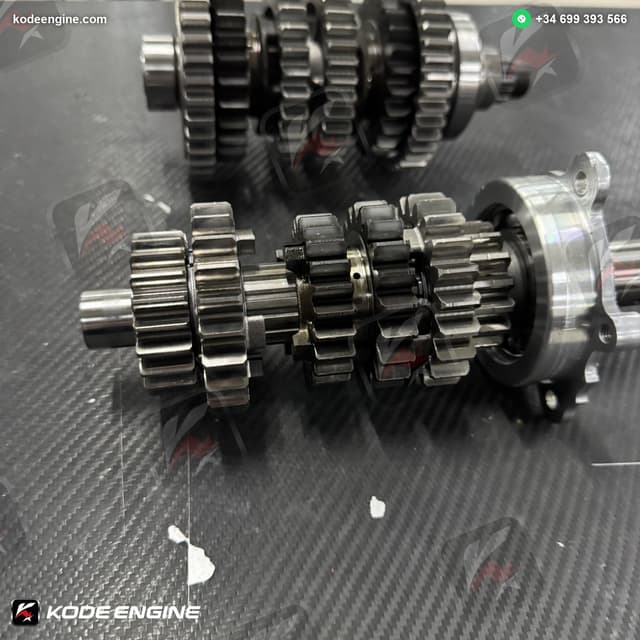 Triumph Moto2 765cc Gearbox – Primary & Secondary Shaft (NEW) image 2